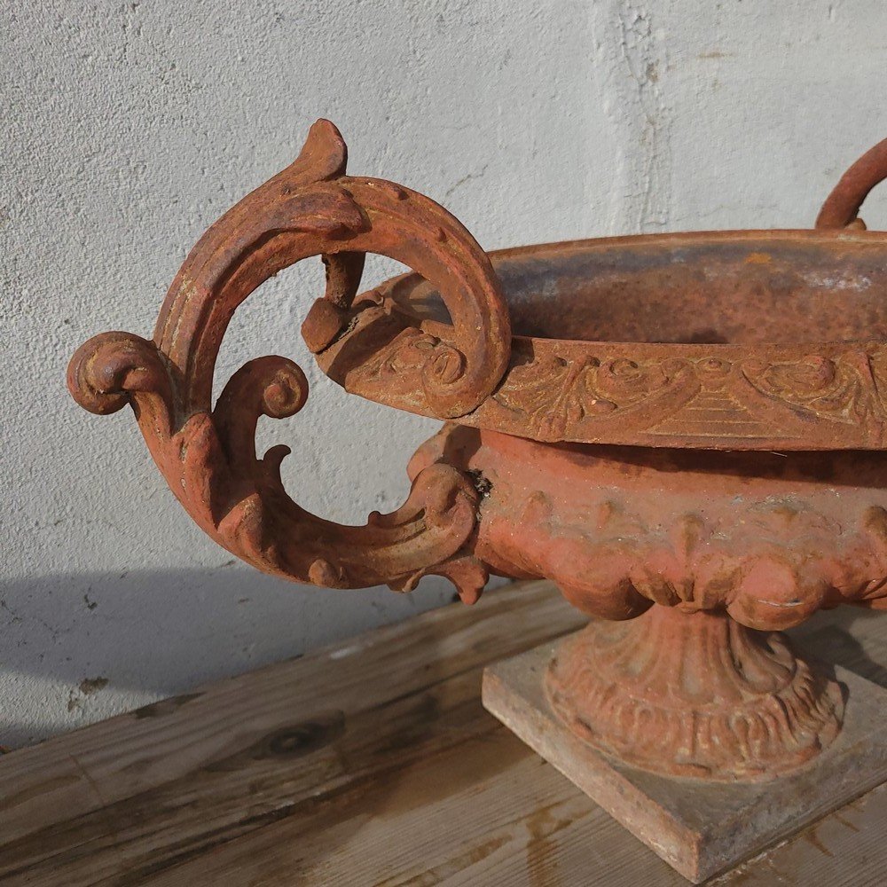 Cast Iron Garden Vase-photo-3