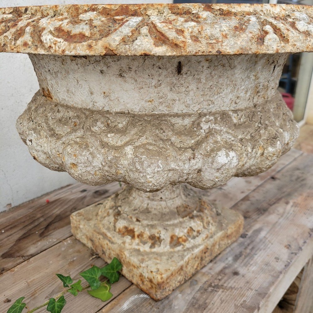 Cast Iron Garden Vase-photo-4