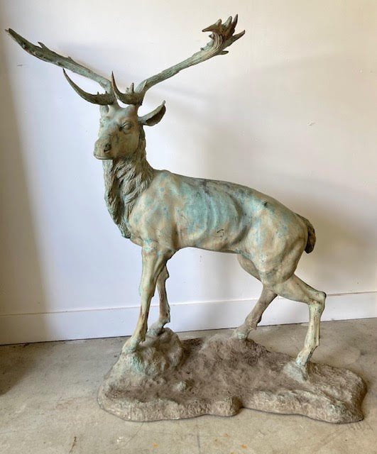 Grande Sculpture De Caribou