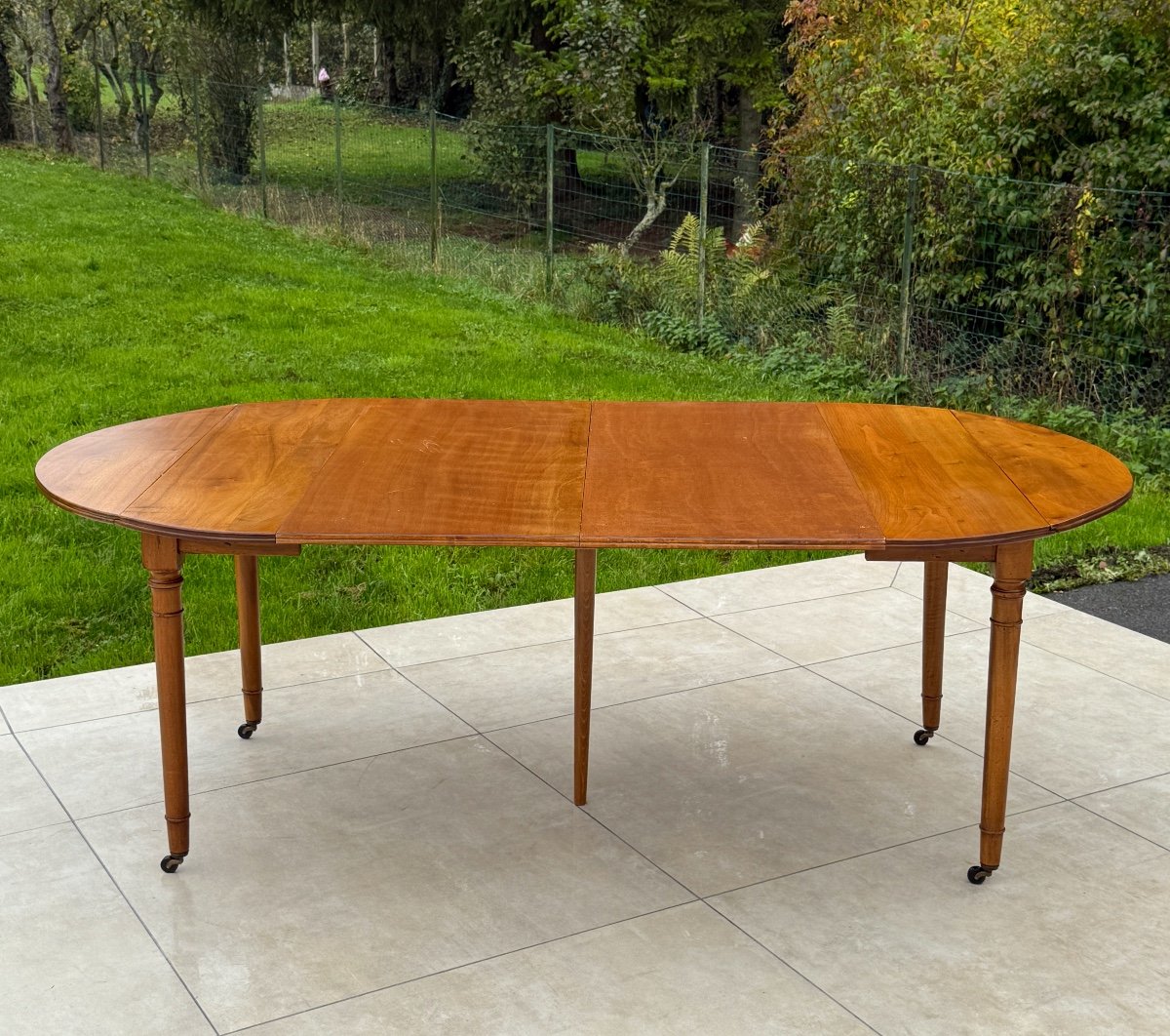 Extendable Walnut Table From The Directoire Period, Late 18th Century