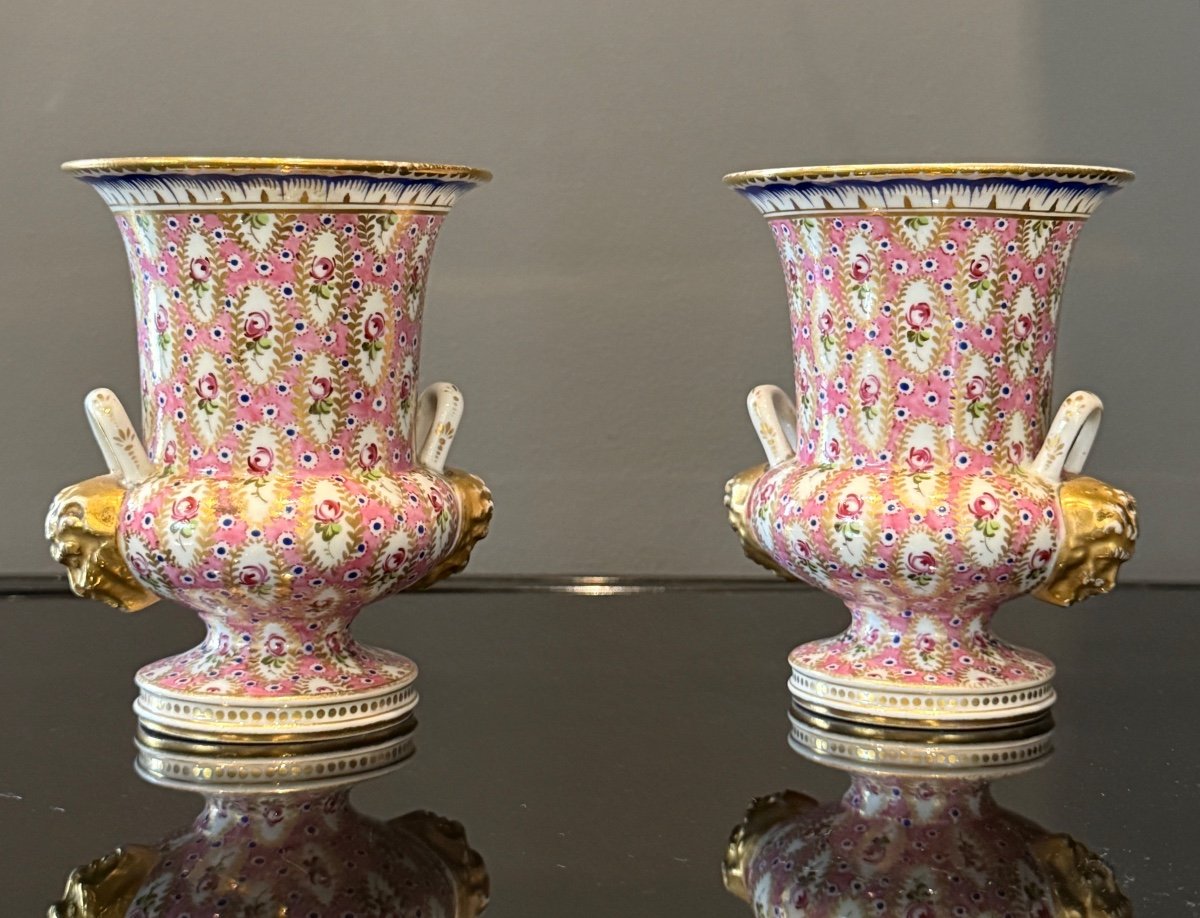 Sevres, Paire De Vases En Porcelaine Epoque XIXeme