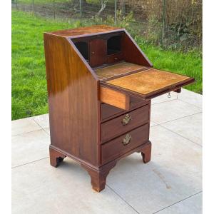 Small English Sloping Desk Early 19th Century