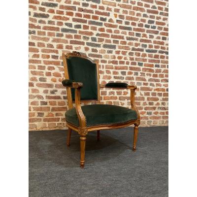 Large Fauteuil Noyer Epoque Louis XVI