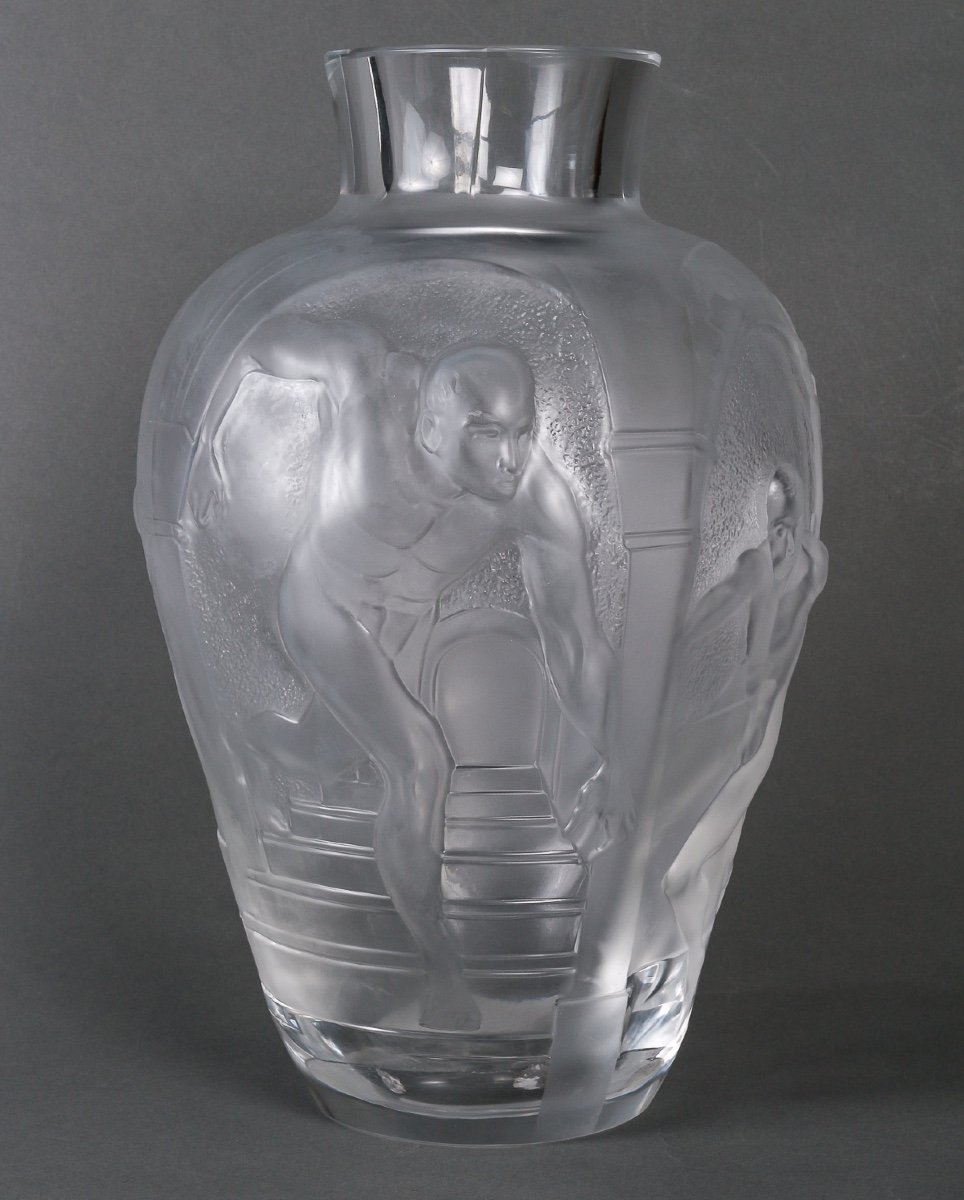 Crystal Vase "les Eléens" - Marie-claude Lalique (1994) Tribute To The Olympic Games, 48 Cm-photo-1