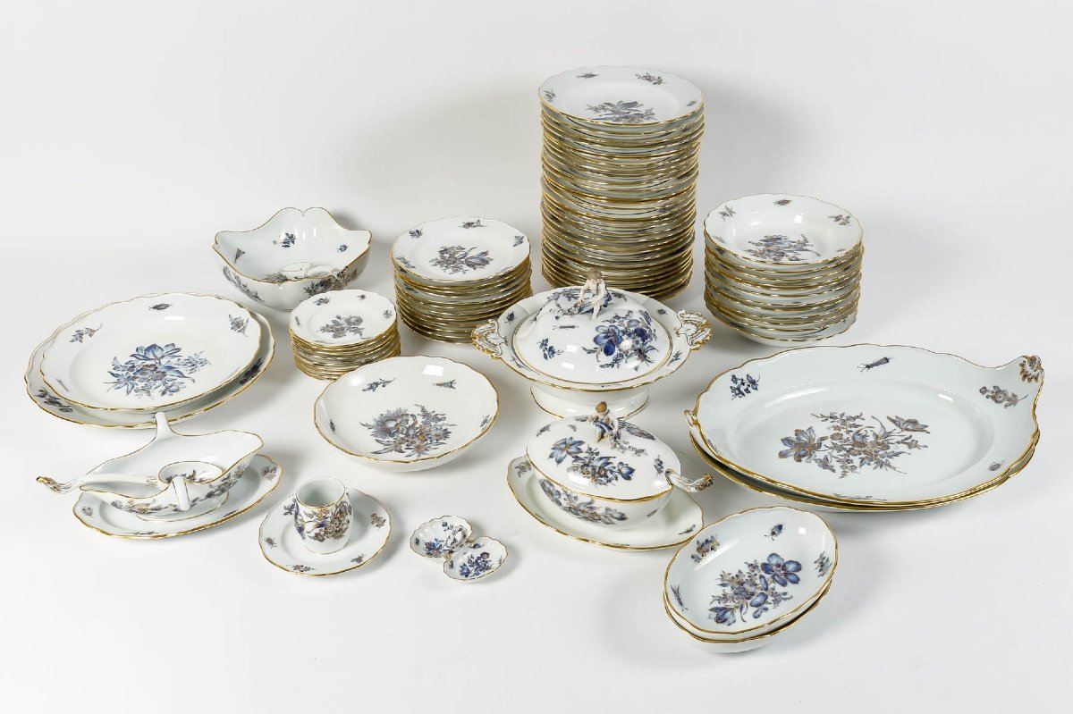 Meissen Porcelain Dinner Set - Blue And Gold Floral Design - 75 Pieces - Circa 1880