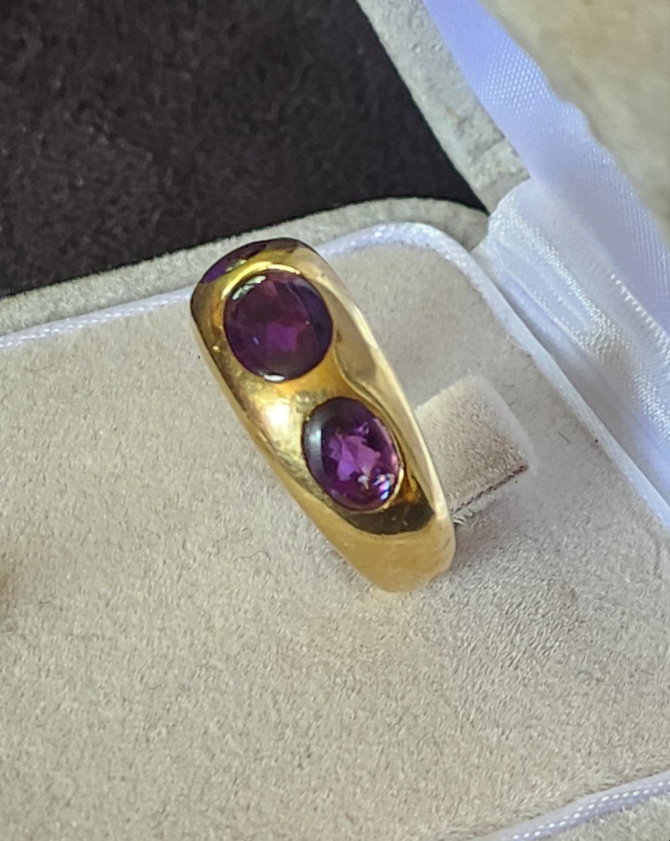 Gold And Amethyst Ring 