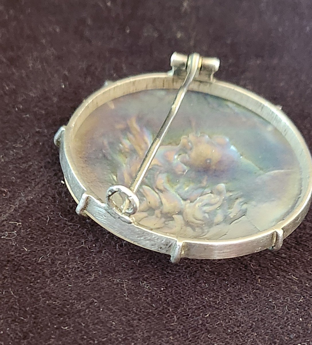 Broche Ange Souffleur En Verre Irisé Et Argent 1900-photo-3