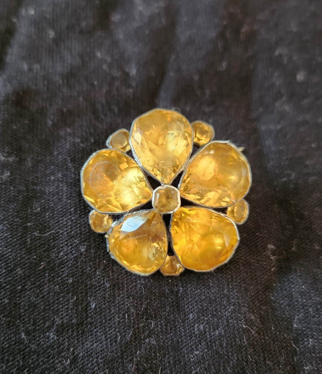 Broche Fleurs En Argent Et Citrine Fin 18 ème Siècle 