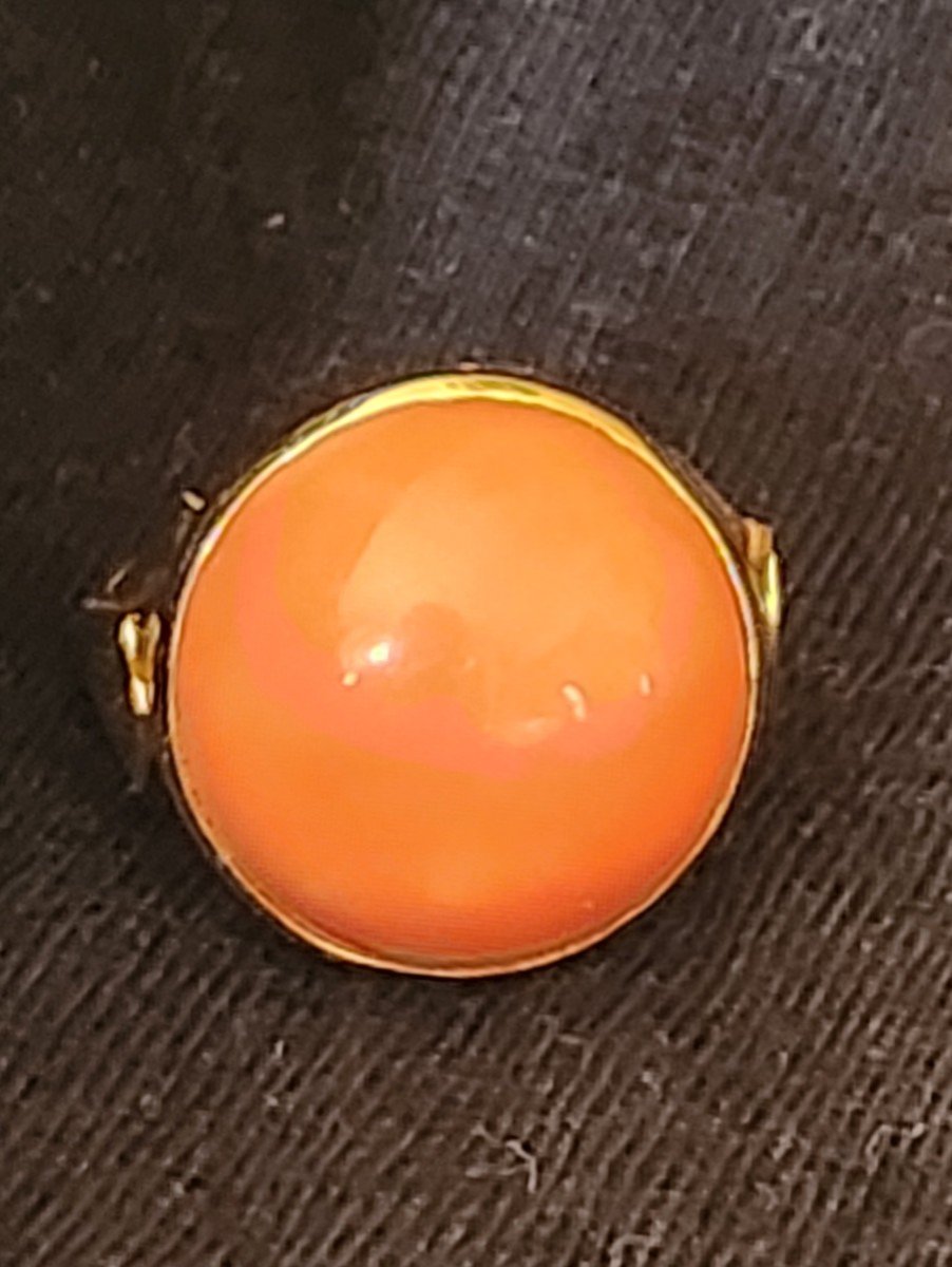 Gold Ring With Coral Cabochon -photo-2