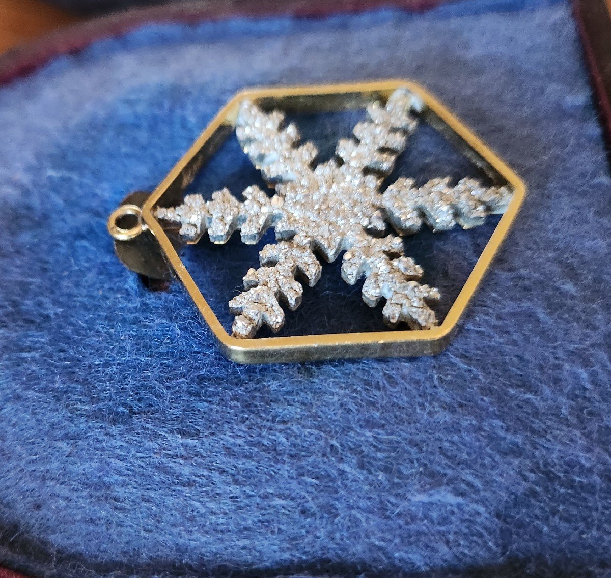 Silver Snowflake Pendant-photo-3