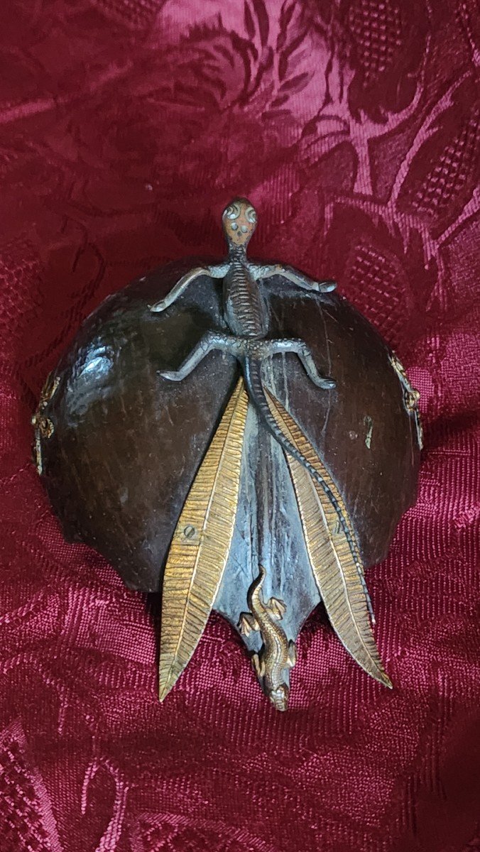 Coconut And Lizard In Bronze 19th Century -photo-2