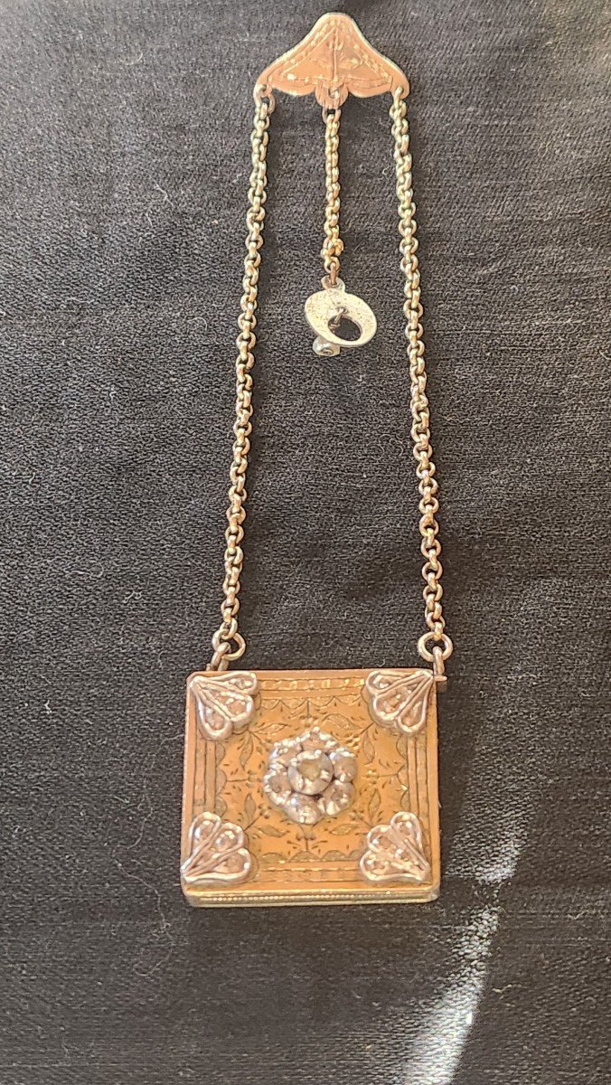 Secret Box Pendant In Silver And Diamonds, Late 18th Century 