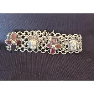 Bracelet En Argent Chérubins Et Grenats 19 Eme Siecle 