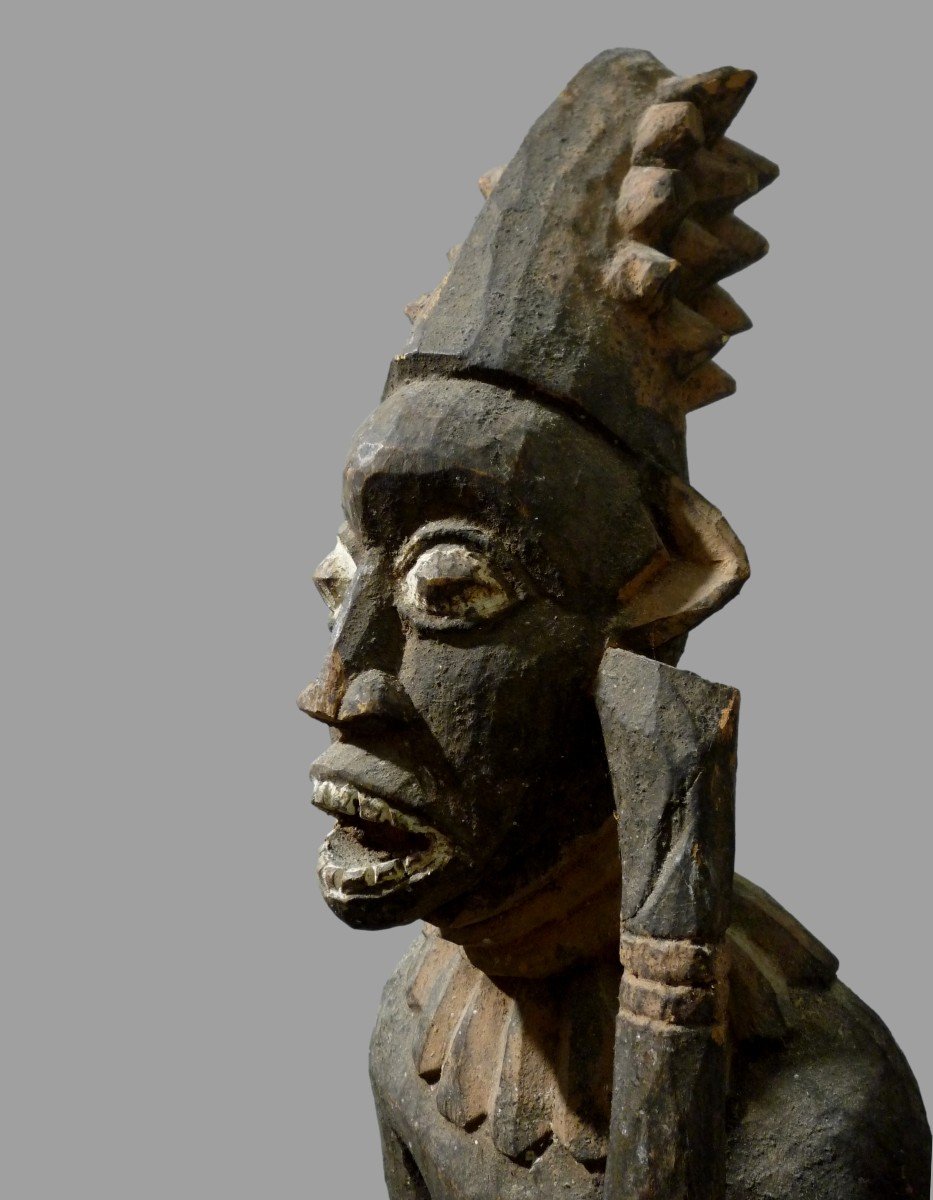 Statue de shaman Bamoun Cameroun -photo-1