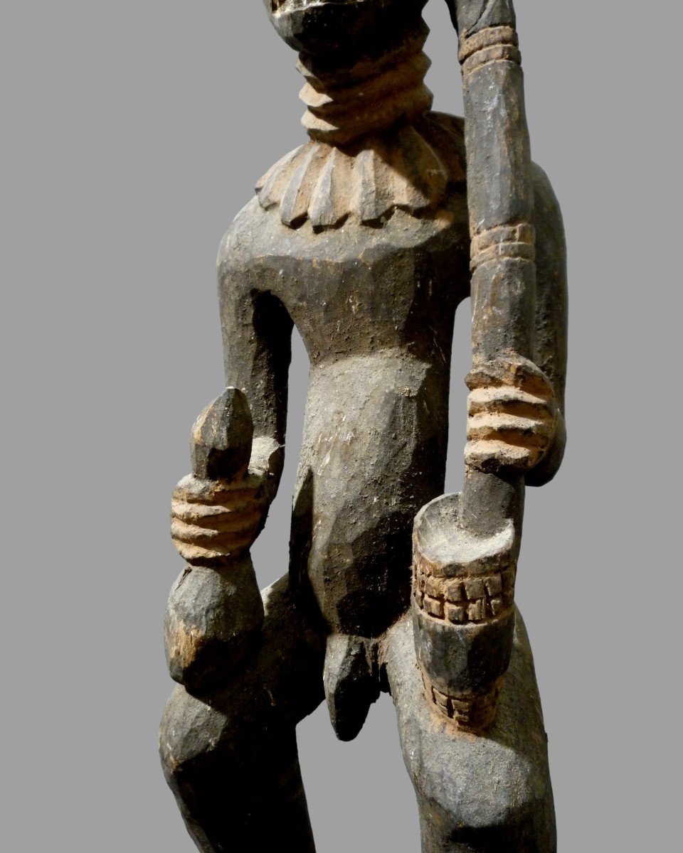 Statue de shaman Bamoun Cameroun -photo-2