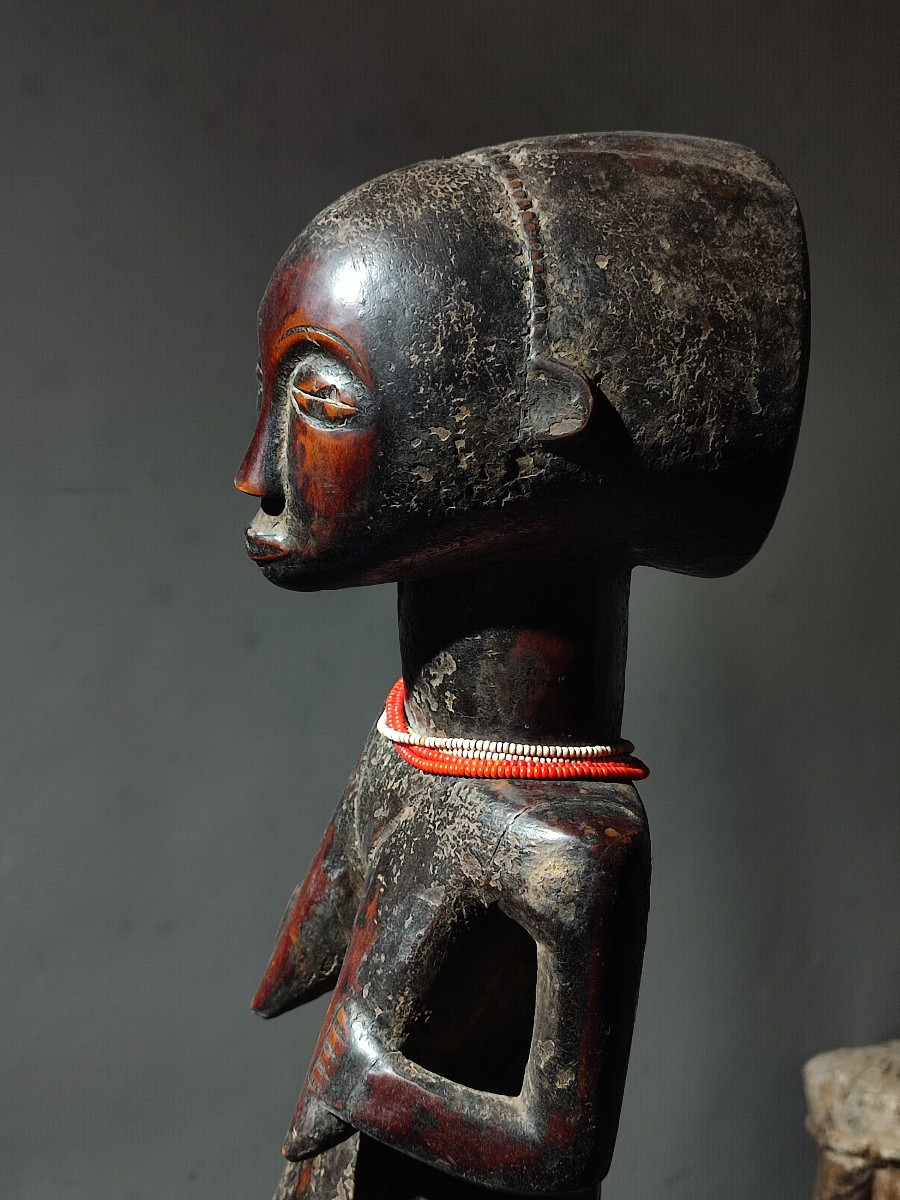 Large Luba Female Statue.-photo-4