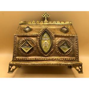 Medieval Style Reliquary Box In Fire-gilt Metal With 10 Relics Of Saints 