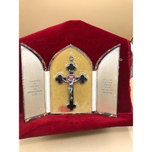 Pectoral Cross With The Relic Of The Holy Cross Of Our Lady Of Jesus ​​christ Inserted