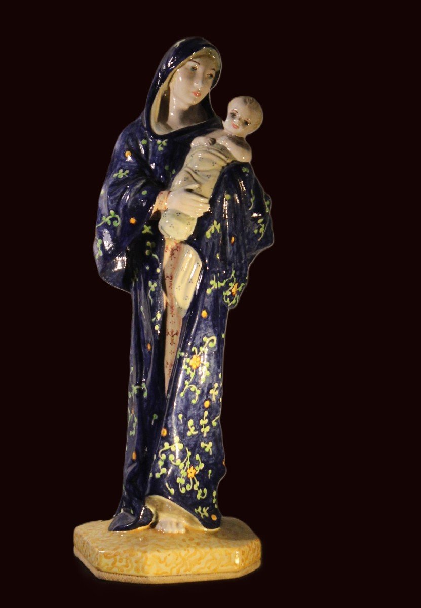 Minghetti Manufactory | Madonna And Child Decorated Majolica