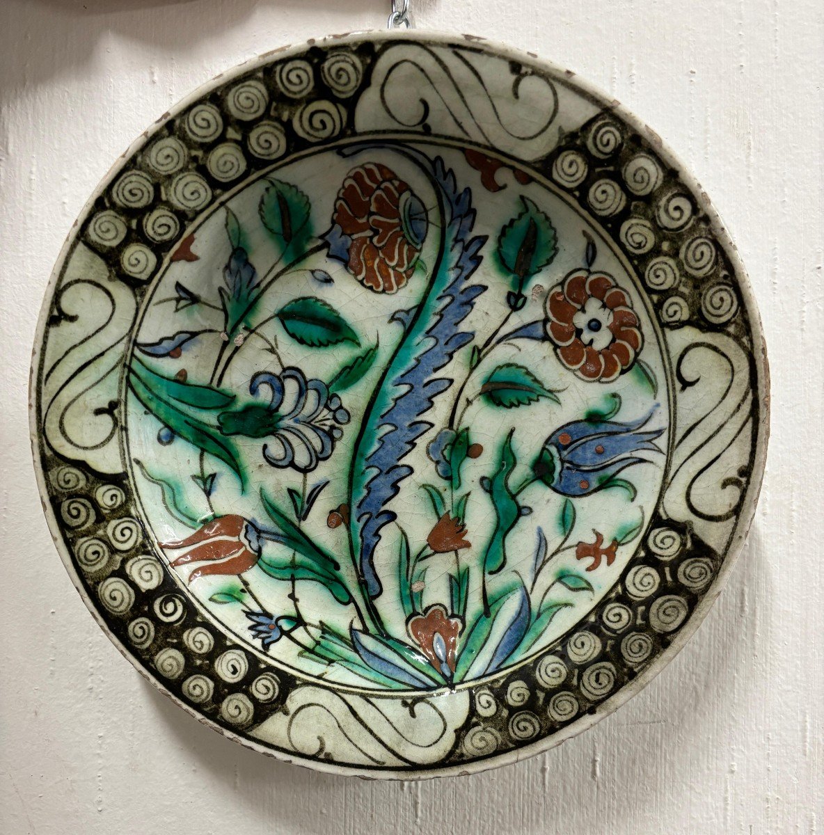 Assiette, Iznik, Début Du XVIIe Siècle