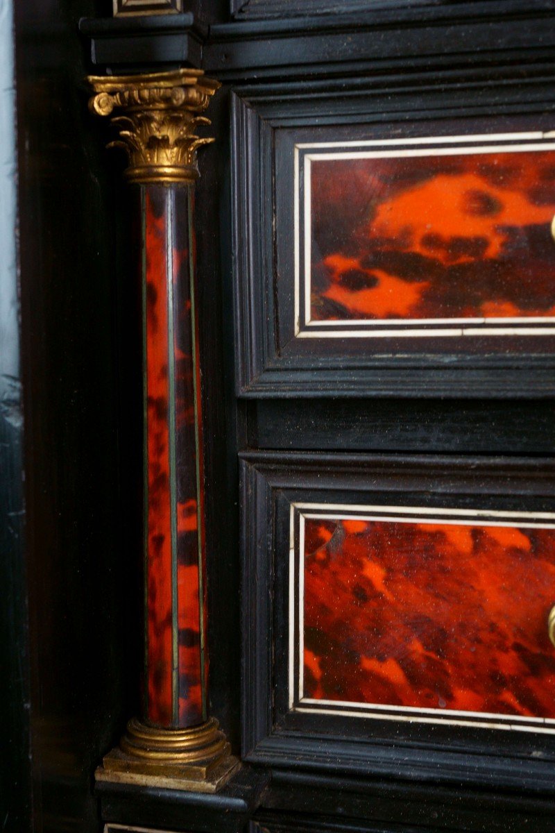 17th Rare Flemish Red Tortoiseshell Marquetry With Theater-photo-1