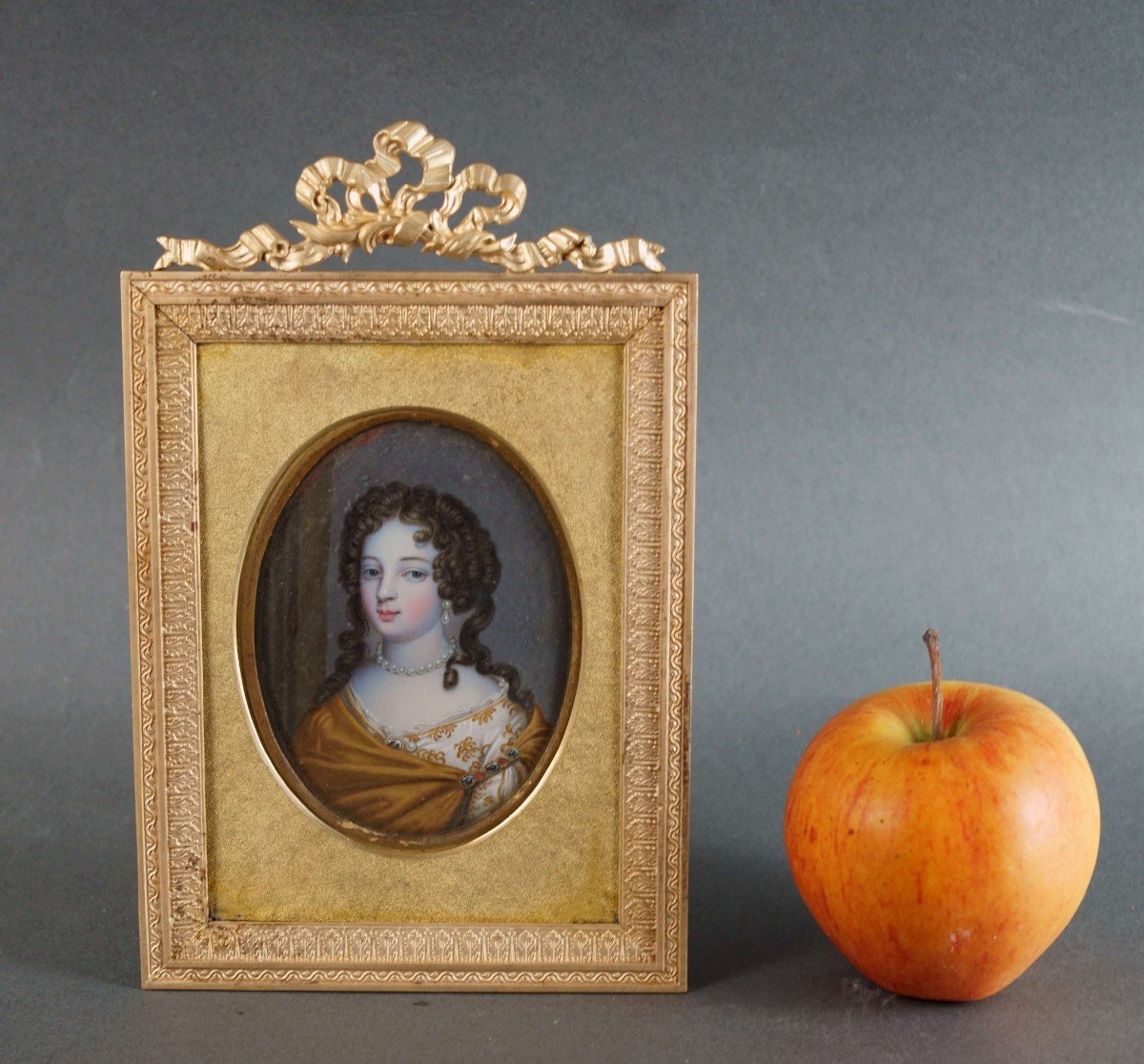 Large Miniature Portrait Of A Lady From The 18th Gilded Bronze Frame-photo-3