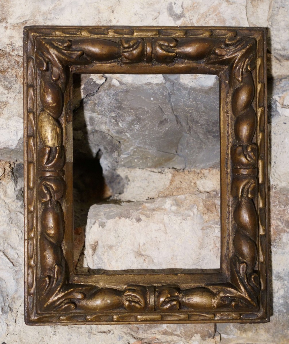 17th Italian Collector's Frame Carved And Gilt Wood