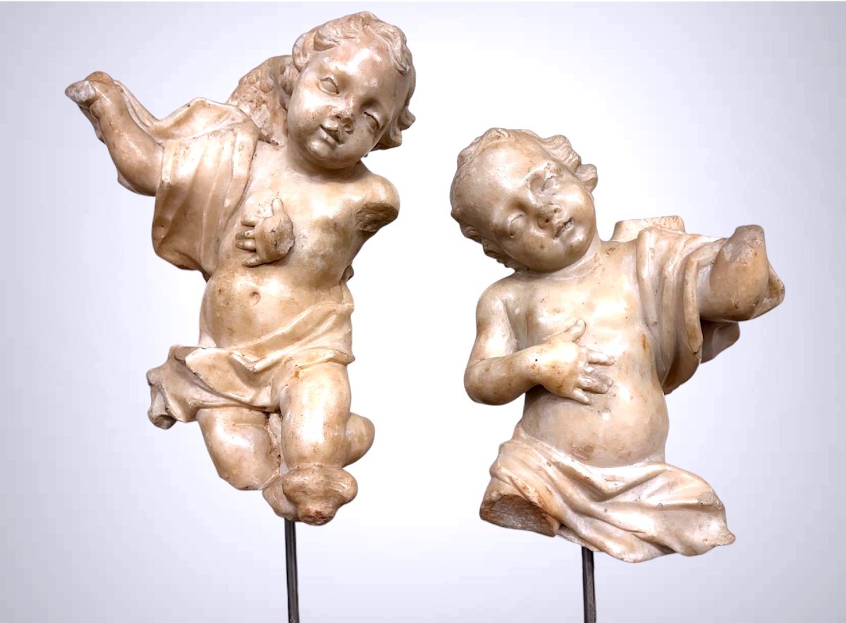 Pair Of Marble Angels - Genoa, 17th Century 