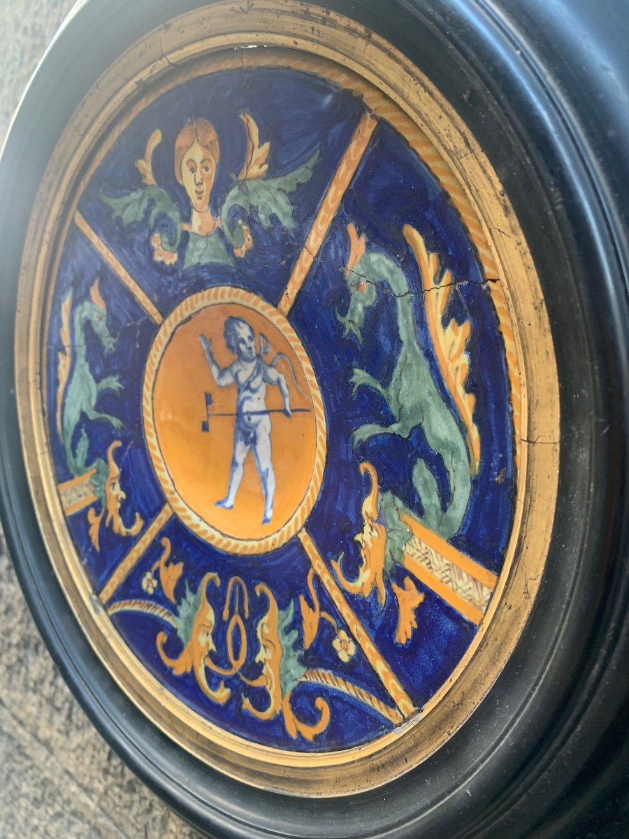 ### Antique Maiolica Plate From The Late 16th Century With Putto And Toy (pinwheel?) - Urbino-photo-3