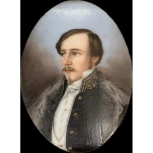 Portrait D’un Homme Avec Manteau à Col En Fourrure Et Habit Brodé, ca 1825