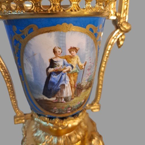 Small Pair Of Sevres Porcelain And Gilt Bronze Vases From The Napoleon III Period-photo-6