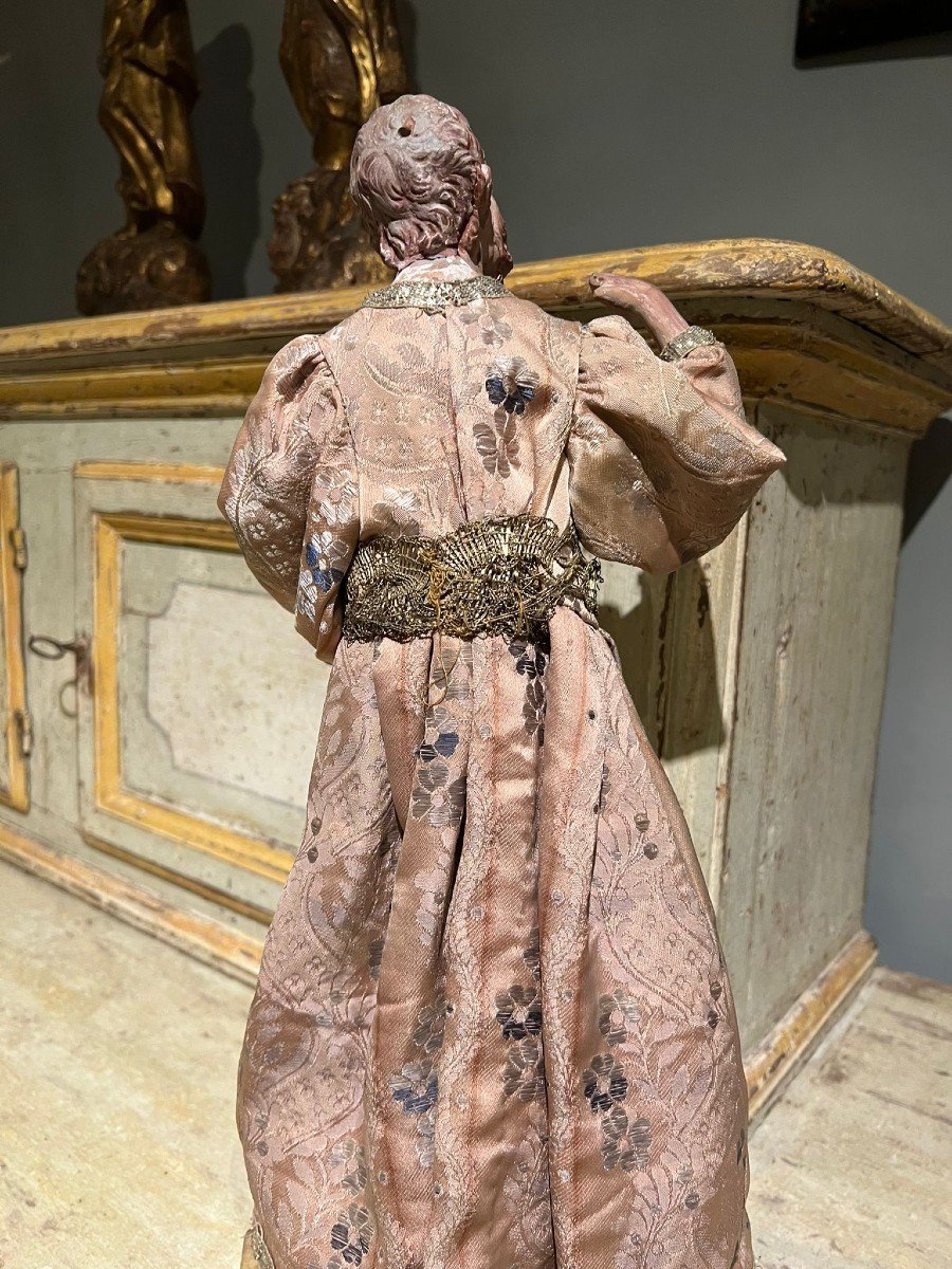 Terracotta Statue Of A Male Figure-photo-4