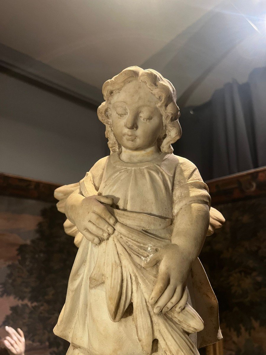 Marble Sculpture Of A Little Angel-photo-2