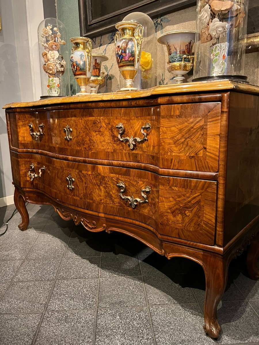 Venetian Chest Of Drawers Veneered In Walnut Briar -photo-4