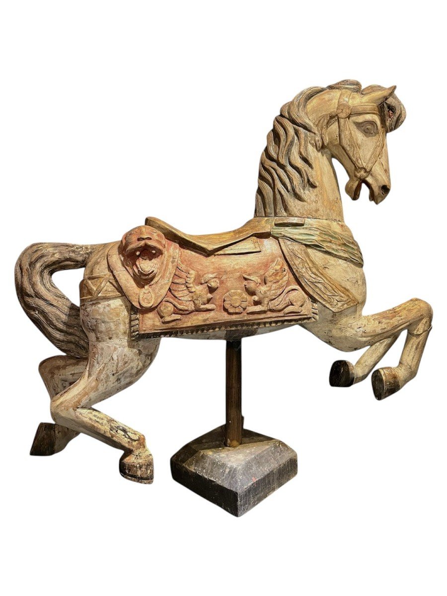 Grand Cheval En Bois Polychrome