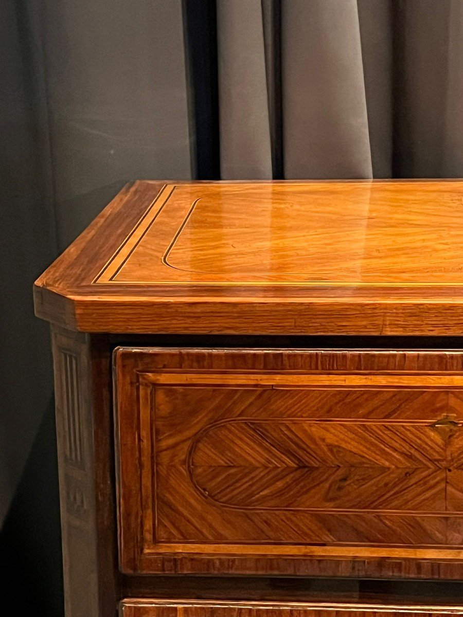 18th Century Threaded Chest Of Drawers-photo-4