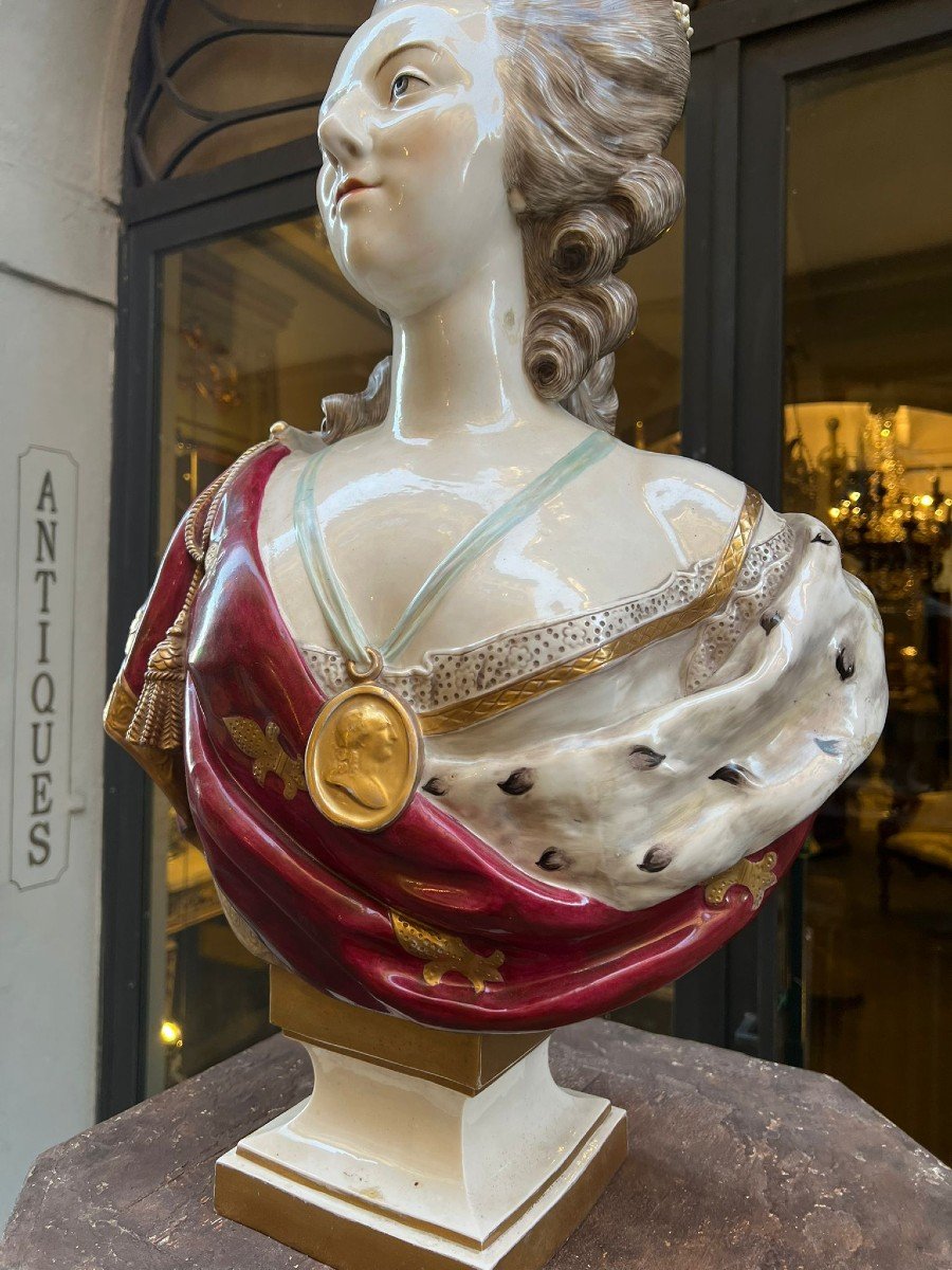 Sculpture Polychrome Représentant Marie-antoinette-photo-2