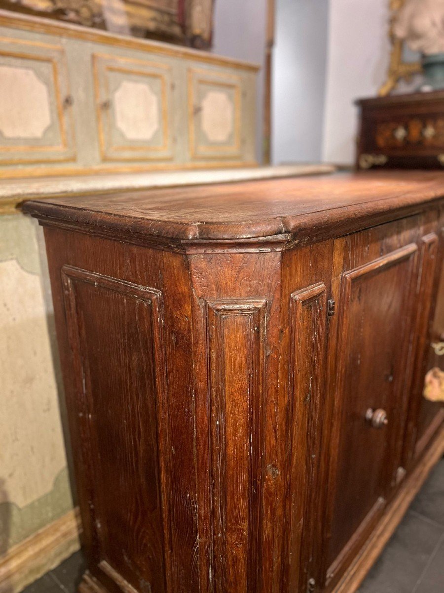 18th Century Two-door Sideboard-photo-4