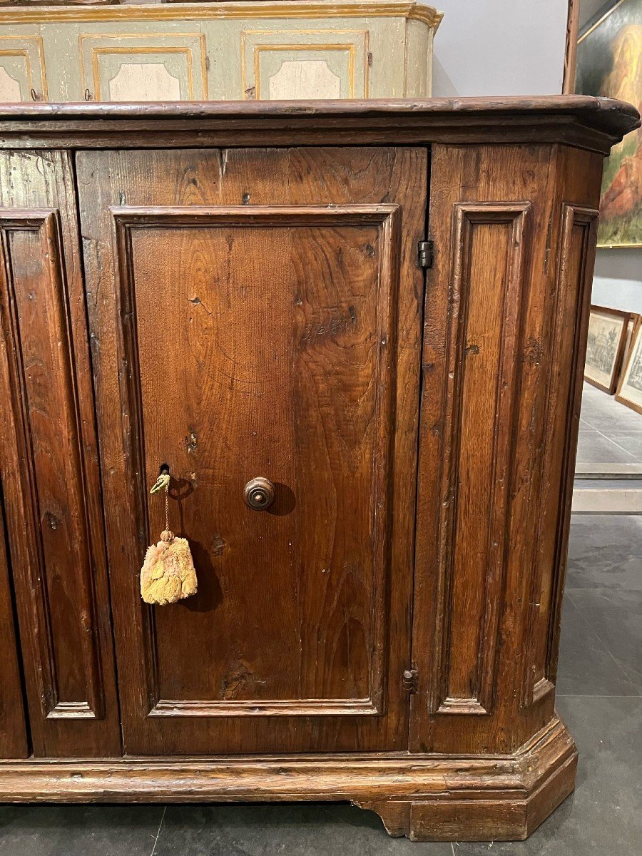 18th Century Two-door Sideboard-photo-8