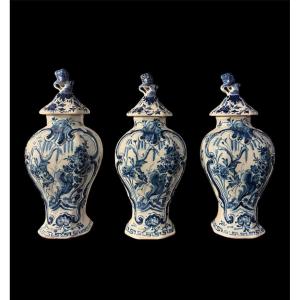 Groupe De Vases De La Manufacture Tre Campane