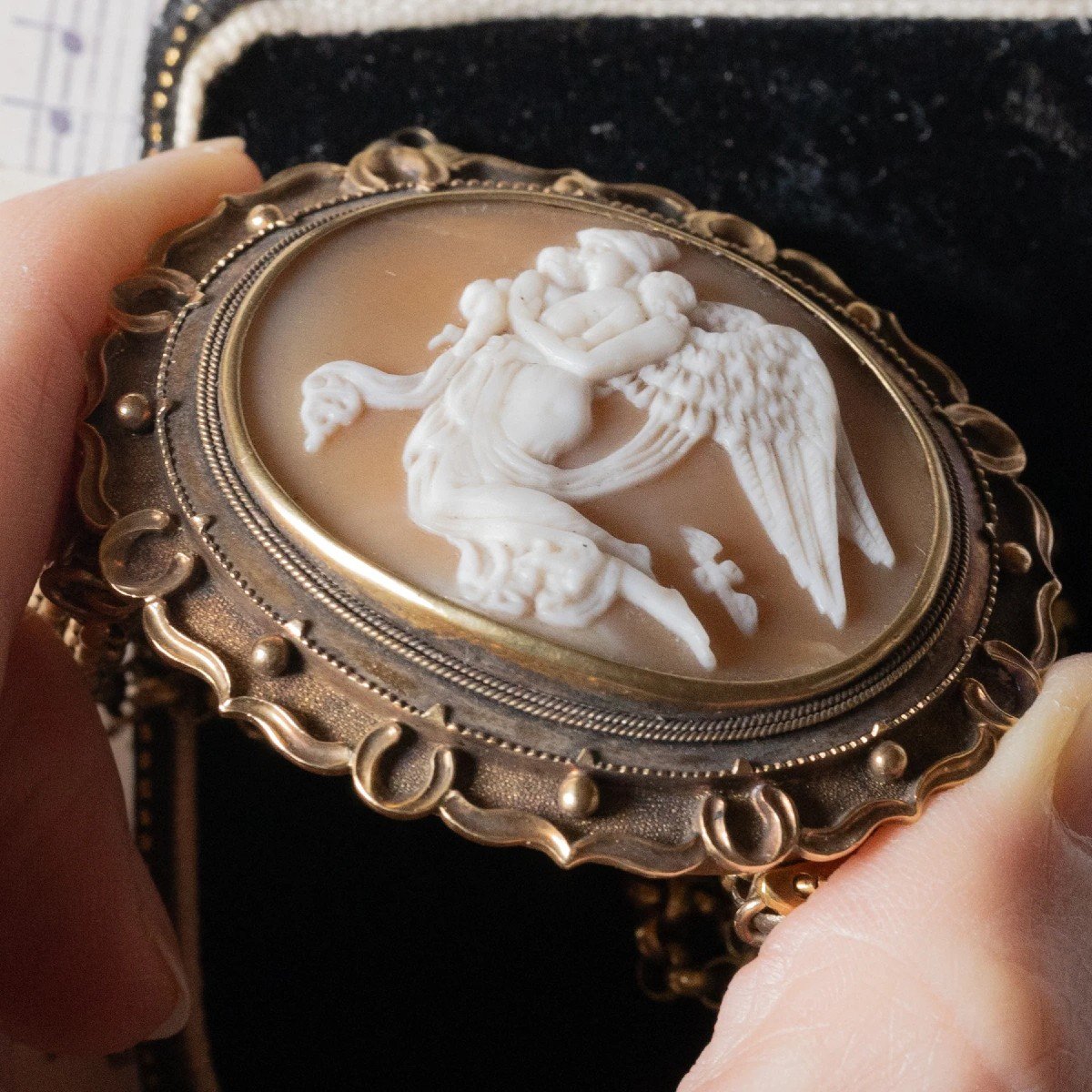 Antique 18k Gold Bracelet With Shell Cameo-photo-4