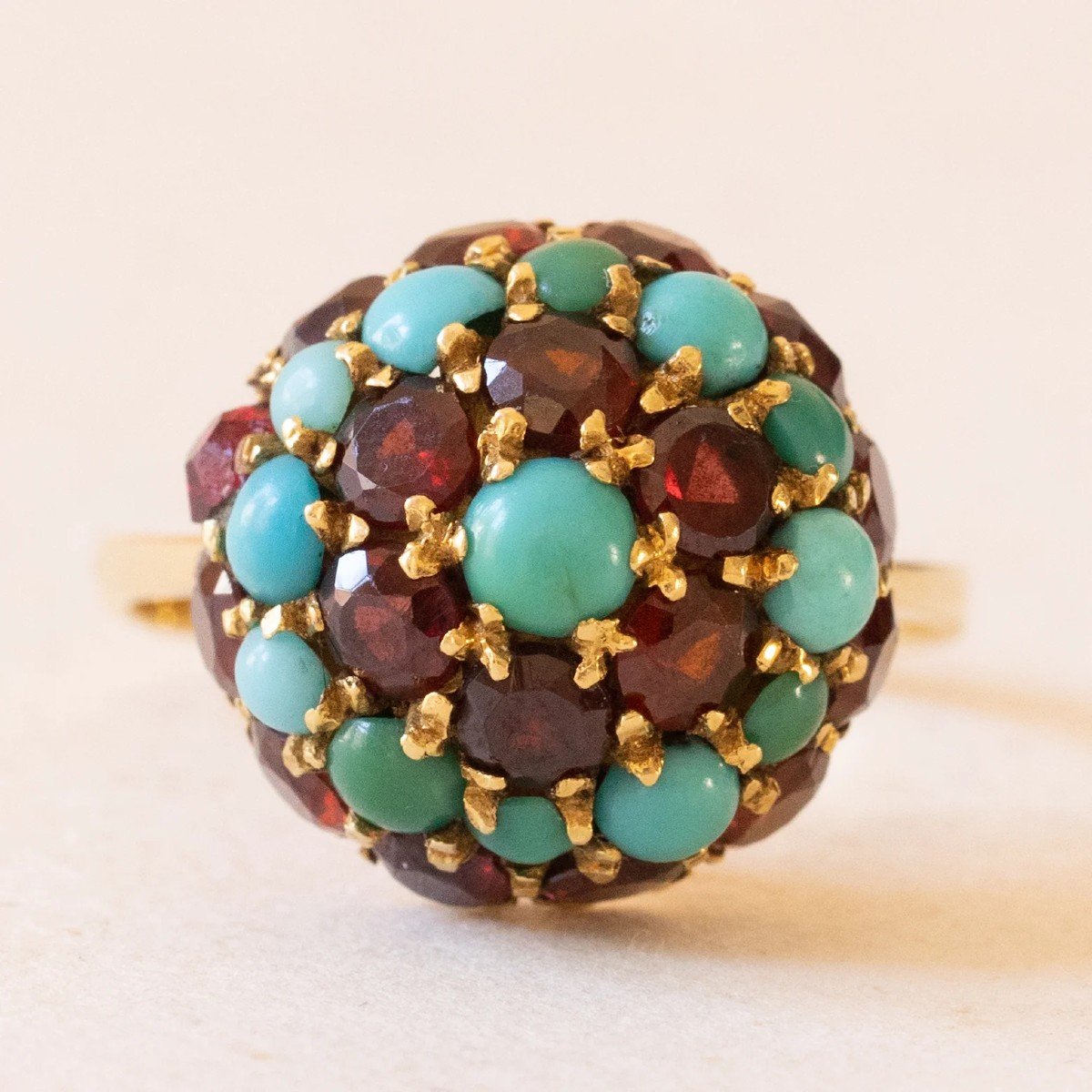 Bague Vintage En Or Jaune 18 Carats Avec Grenat Bombé, Verre Rouge Et Turquoise