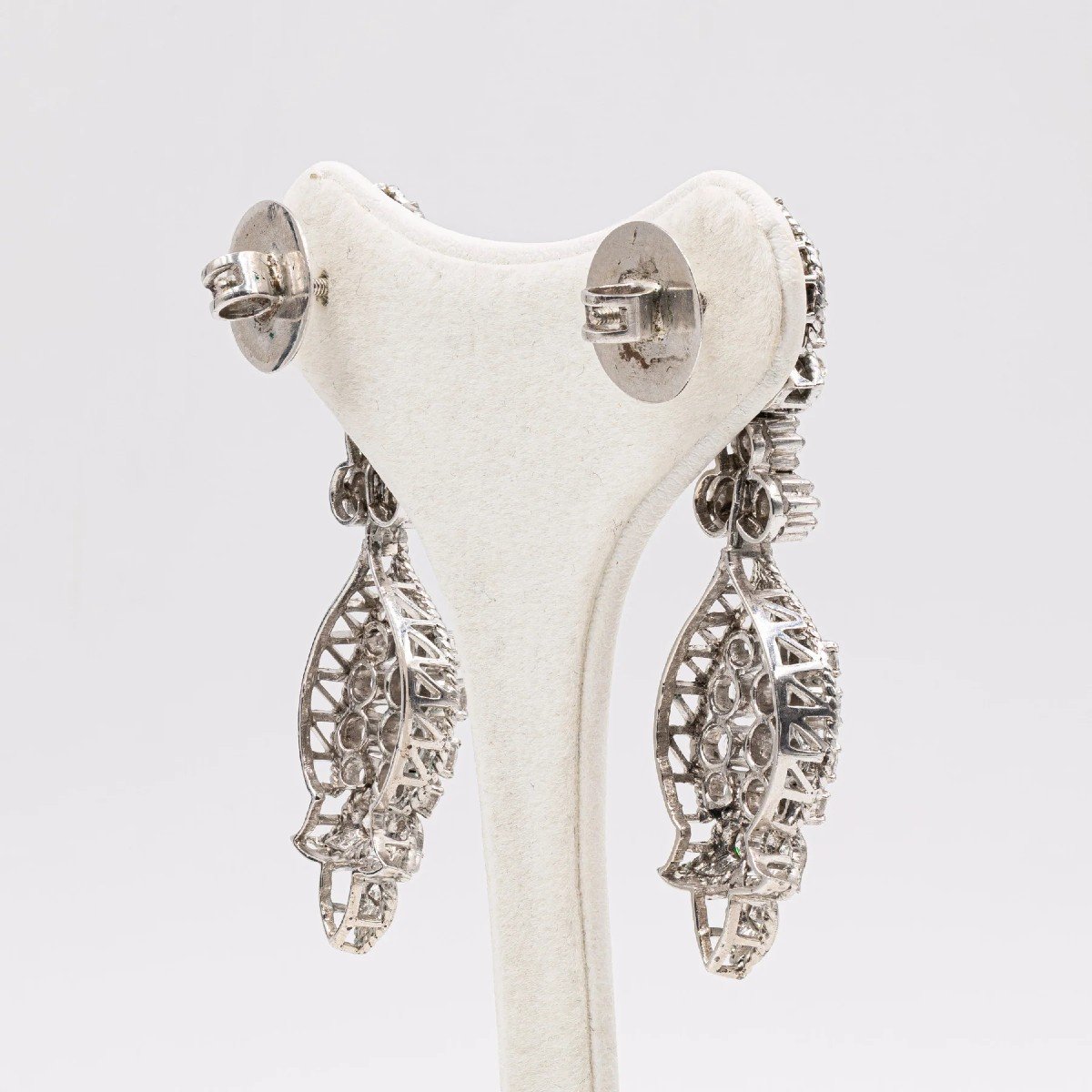 Boucles d'Oreilles Vintage En Or Blanc 8 Carats Et Diamants 3 Carats-photo-3