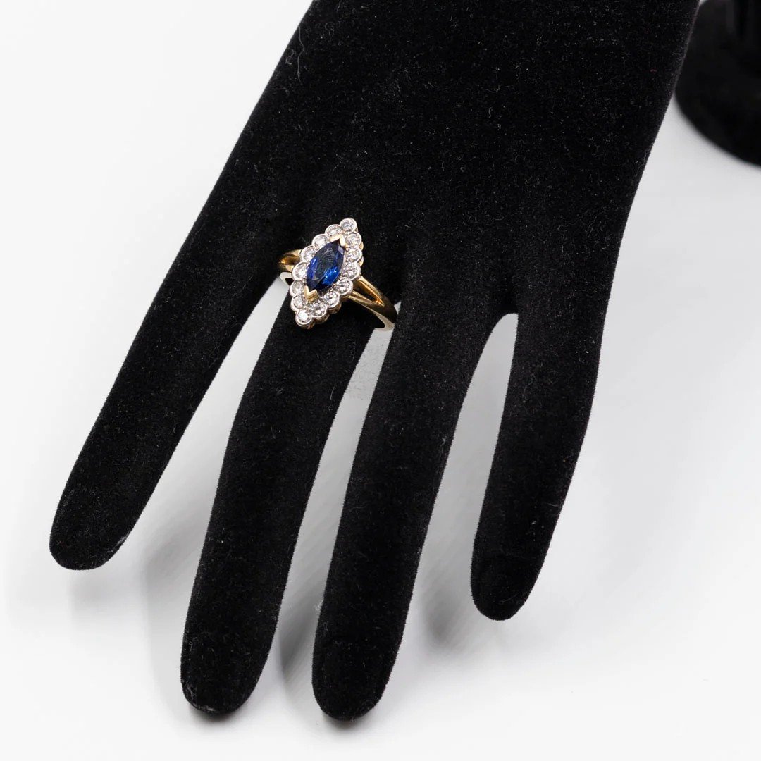 Vintage 18k Yellow Gold Navette Ring With Sapphire (1.25ct  And Diamonds (0.70ctw )-photo-4