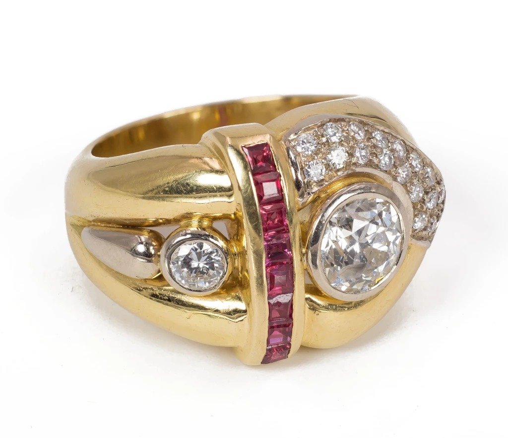 18k Gold Ring With Central (1ct) And Side (0.15ct) Diamond, Paved Diamonds And Rubies,