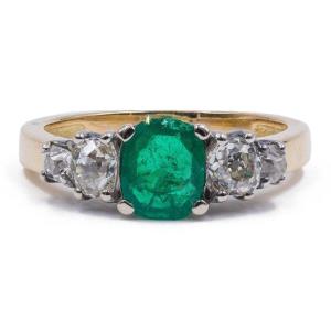 Vintage Ring In 18k Gold With Central Emerald And Old Cut Diamonds (0.50 Ct)