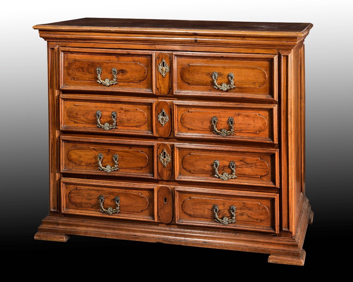 Walnut Chest Of Drawers, Lombardy, Early 18th Century.