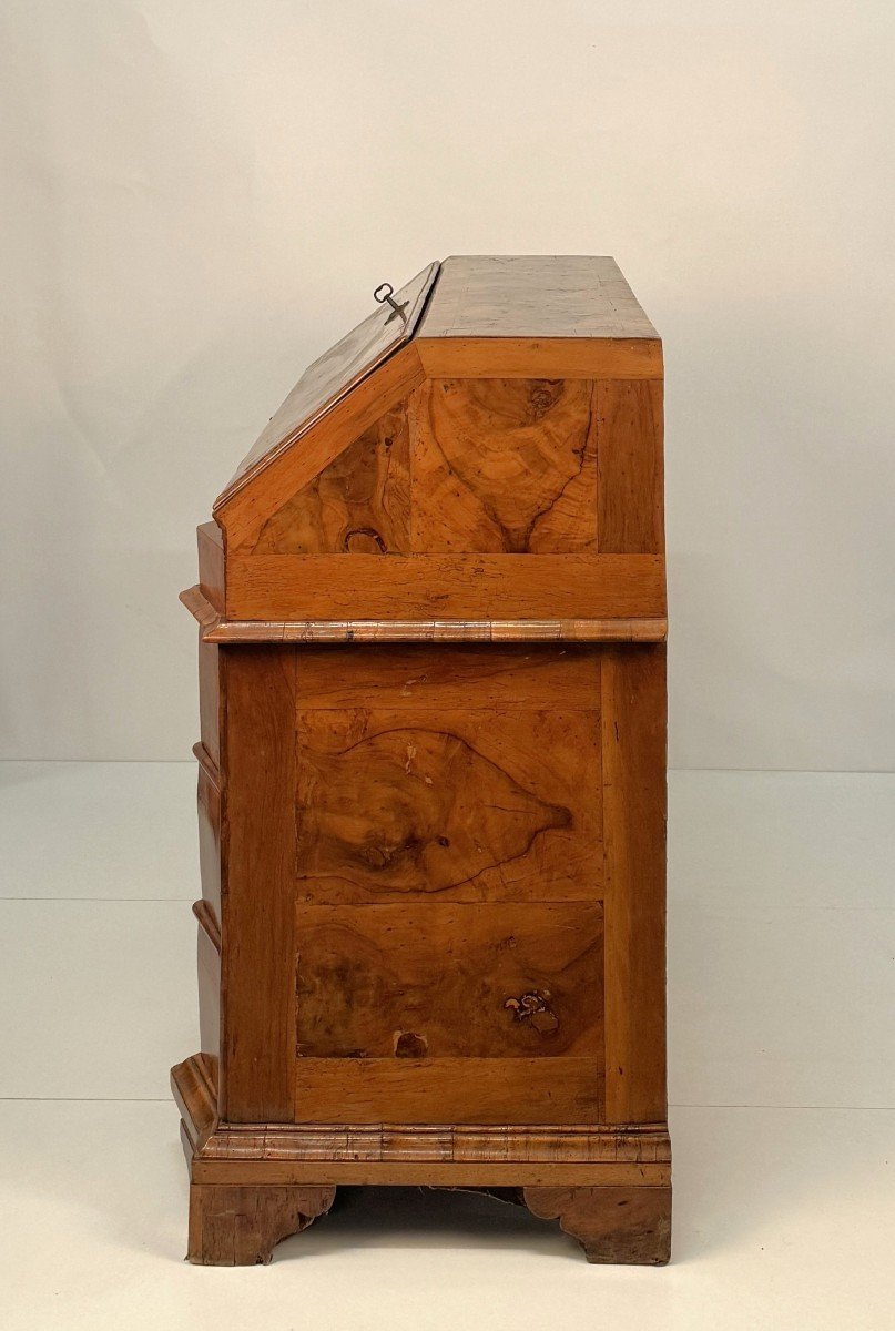 Flap Chest Of Drawers Veneered In Walnut And Walnut Briar, 18th Century Veneto-photo-1