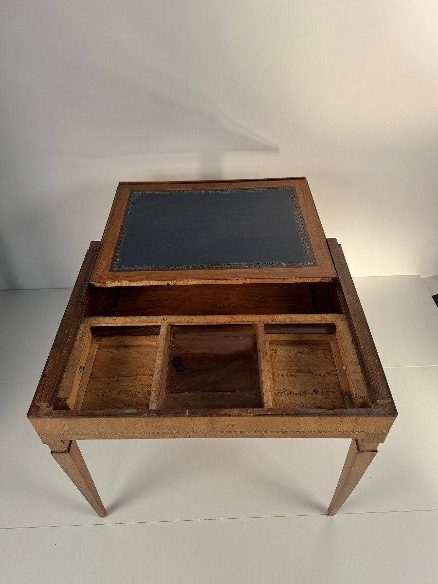 Petit Bureau Plaqué De Noyer Et Marqueté De Différents Bois, Toscane, Fin Du XVIIIe Siècle-photo-1