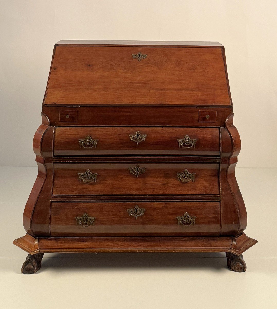 Commode En Placage d'Acajou, Angleterre, XIXe Siècle